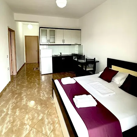 Lejlighedshotel Seli's Ksamil